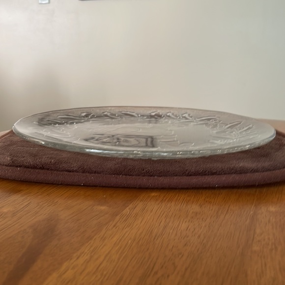 Clear Glass Santa Christmas Plate - Picture 2 of 2